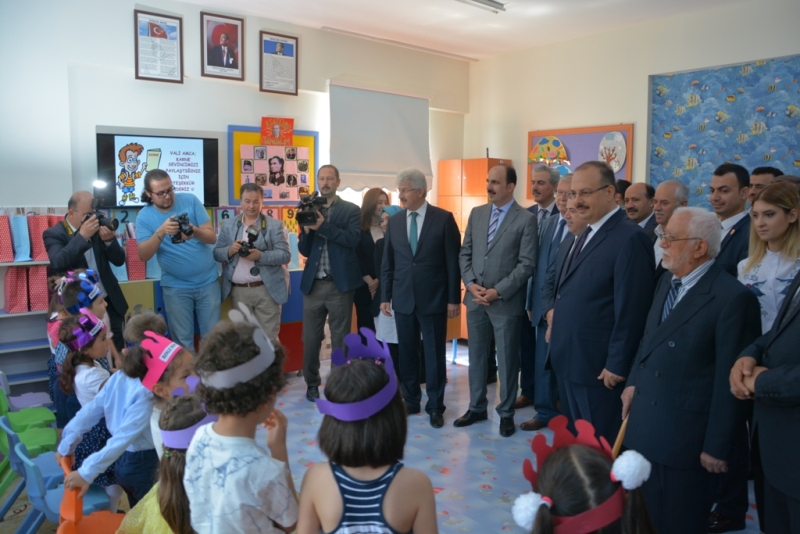 ogrenciler-karne-heyecani-yasadi-(14).jpg
