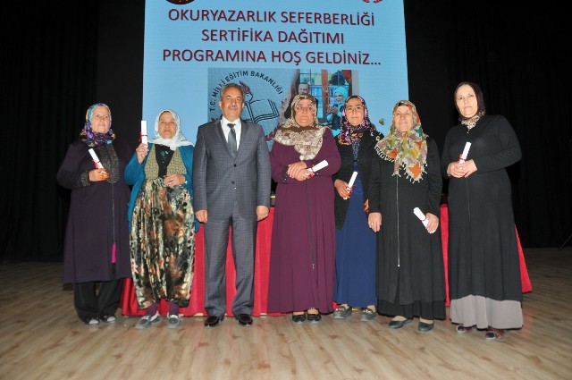 okuryazarlik-seferberligi-projesinde--(2).jpg