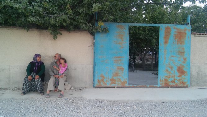 olu-taklidi-yaparak-elinden-kurtuldugu--(14).jpg