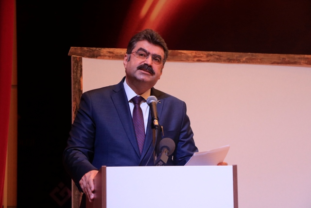 orhan-erdem,-canakkale’yi-anlatti---(2).jpg