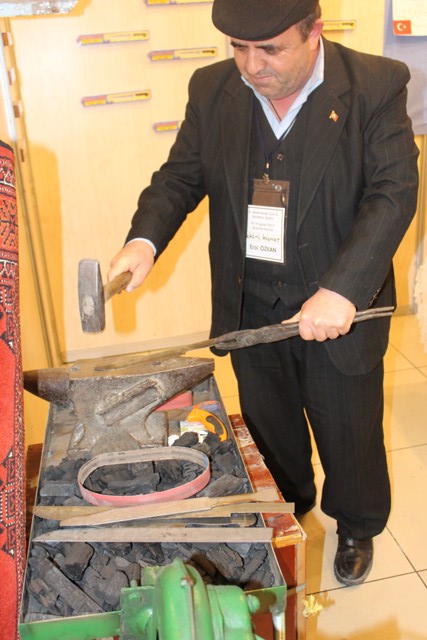 osmanli’dan-gunumuze-yataganli-bicaklari-(2).jpg