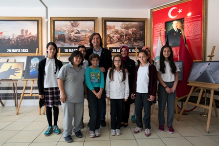 ozel-egitim-sinifi-sergisi-acildi1.jpg