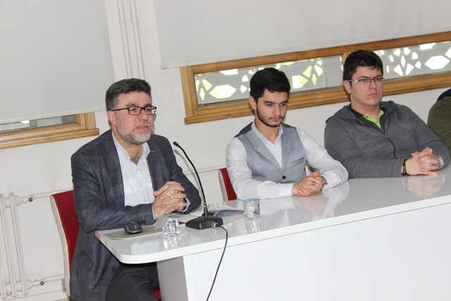 ozel-enderun-sosyal-medya-yonetimini-tartisti-(2).jpg