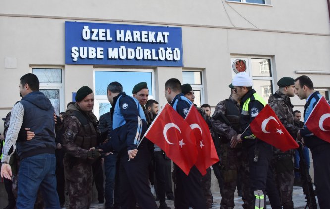 ozel-harekat-polisleri,-tekbirlerle-afrine-ugurlandi-(11).jpg
