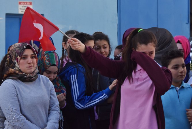 ozel-harekat-polisleri,-tekbirlerle-afrine-ugurlandi-(5).jpg