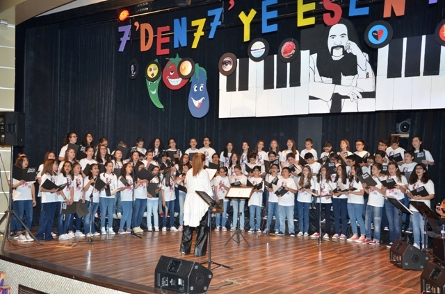 ozel-konya-esentepe-koleji-8.siniflar-mezuniyet-gecesi-(1)-002.jpg