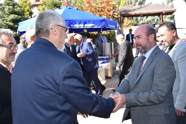 pekyatirmaci-belediye-hizmetlerimizin-temelinde--(4).jpg