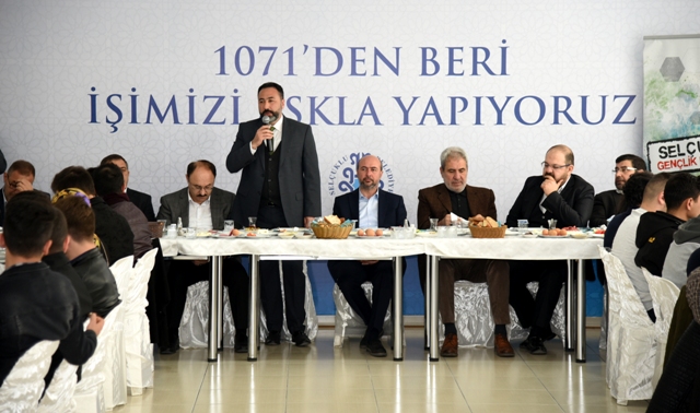pekyatirmaci-gelecegin-turkiyesi-genclerle--(4).jpg