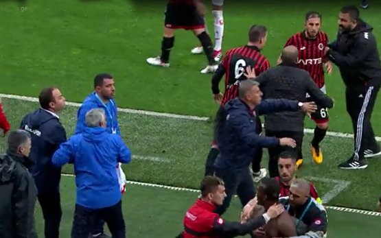pogba-001.jpg