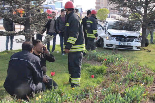 polis-uyandirinca-direge-carpti---(4).jpg