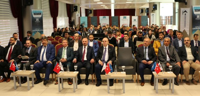 prof.-dr.-emre-alkin,-tecrubelerini-kto-karatayli-ogrencilerle-paylasti-(2).jpg