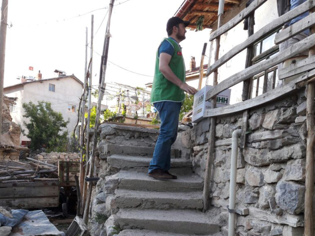 ramazan-bereketi-guneysinir’da-paylasildi-(1).png