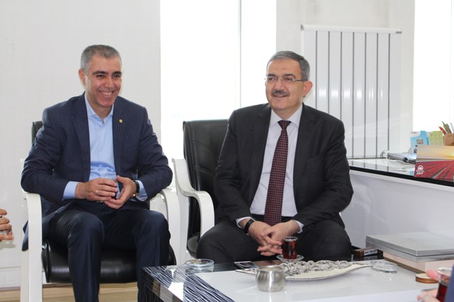 rektor-mustafa-sahin-ziyaret--(22).jpg