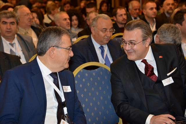 rektor-sahin,-balkan-konferansi’nda-(8).jpg