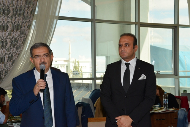 rektor-sahin,-topluluk-temsilcileriyle-bulustu-(3)-001.jpg