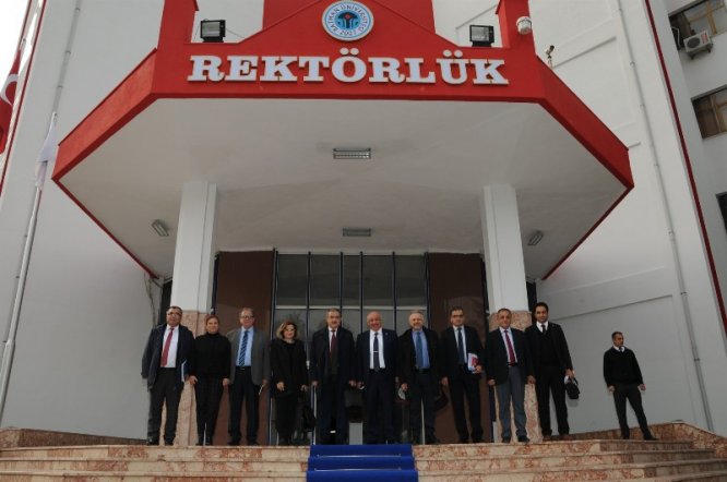 rektor-sahin-baskanlik--(1).jpg