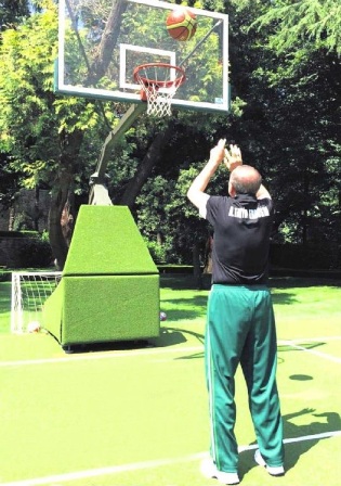 resized_00700-900a2141l_5414.jpg resized_00700-900a2141l_5414.jpg