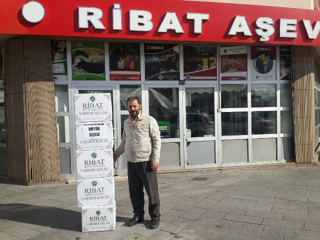 ribattan-ihtiyac-sahibi-ogrencilere-5-bin-cift-ayakkabi-(5).jpg