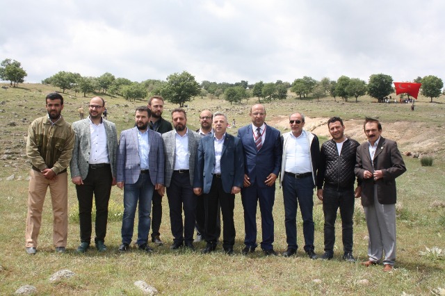 sadiklar-senlendi-(1).jpeg