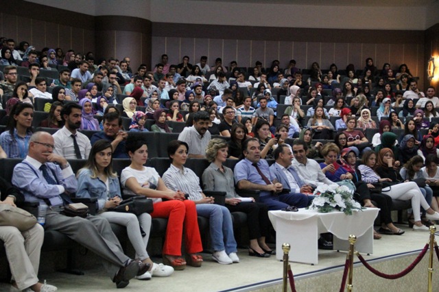 saglik-hizmetleri-myo’da-ogrencilere-oryantasyon-egitimi-(9).jpg