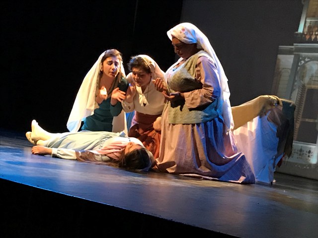 sahne-diltas’in-sanatcilarinin--(4).jpg