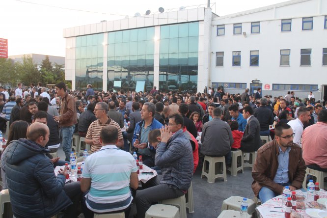 sakalak-a.s.-iftarda-bulusturdu-(2).jpg