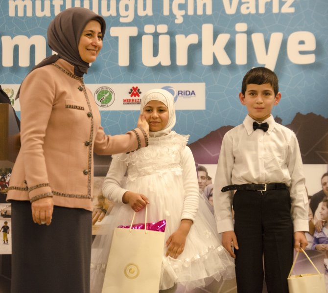 sare-davutoglu-yetim-(12).jpg
