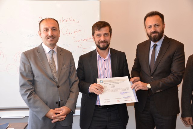 sedep’te-ilk-sertifikalar-verildi-(3).jpg