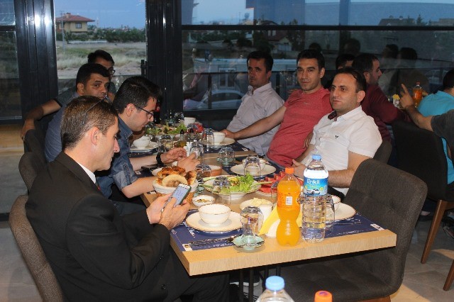 sehir-plancilari-iftarda-bir-araya-geldiler--(1).jpeg