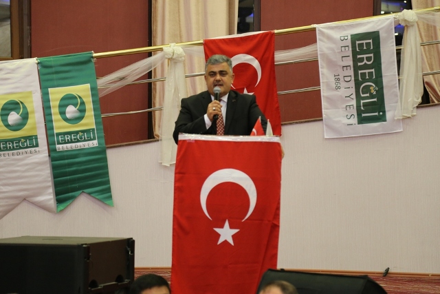 sehit-anneleri-ve-esleri-onuruna-yemek-(4).jpg