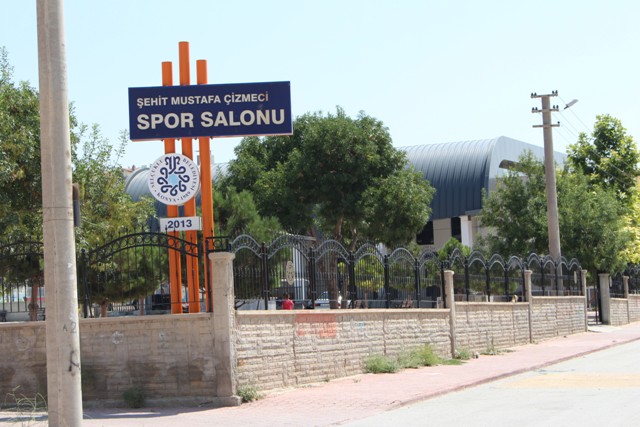 sehit-mustafa-cizmeci-spor-salonu--(1).jpg