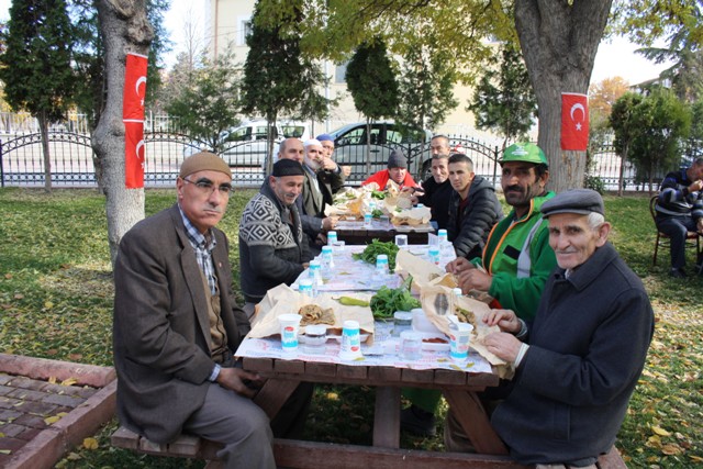 sehit-ozel-hareket-polisi-unutulmadi-(2)-001.jpg