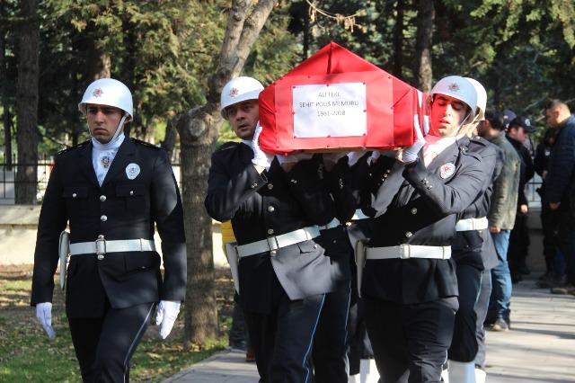 sehit-polis-son-yolculuguna--(1).jpg