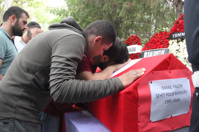 sehit-polis-son-yolculuguna--(12).jpg