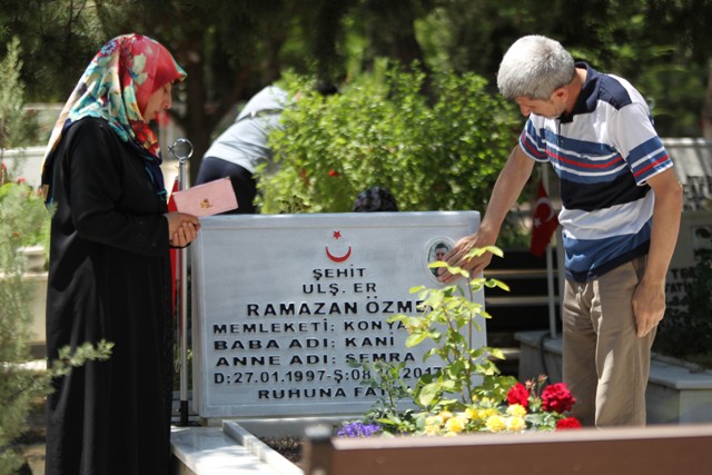 sehit-ramazan’siz-ilk-bayram--(3).jpg