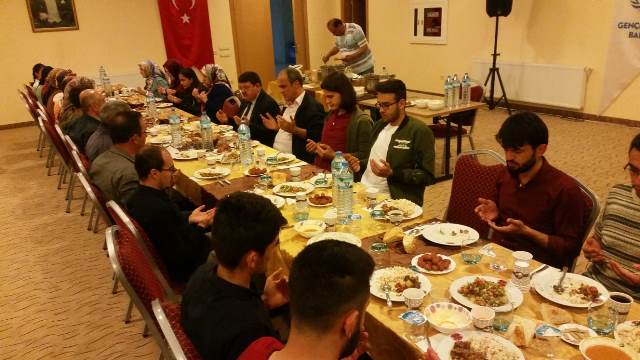 sehit-yakinlari-iftarda--(2).jpg