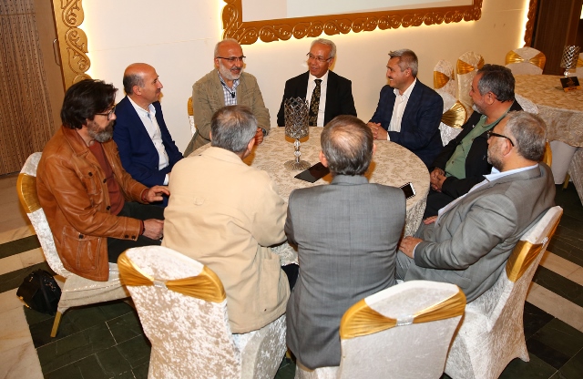 sehrimiz-konya-ufkumuz-dunya-projesi-genclere-konyayi--selcuklu-(2).jpg