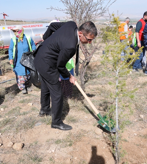 selcuk’ta,-afrin-sehitleri-anisina-fidan-dikildi--(7).jpg