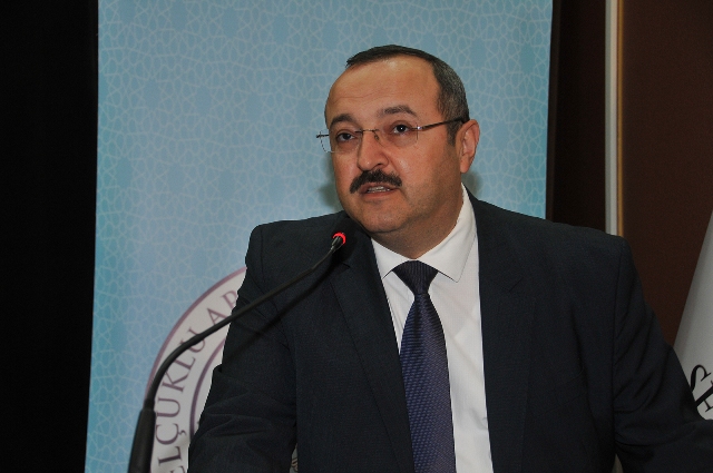 selcuk’ta-“nizâmulmulk-ve-nizâmiye-medreseleri”-paneli--(3).jpg
