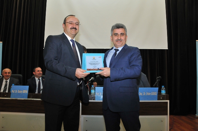 selcuk’ta-“nizâmulmulk-ve-nizâmiye-medreseleri”-paneli--(8).jpg