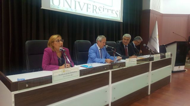 selcuk’ta-“tarihin-tanikliginda-ermeni-meselesi”-paneli-yapildi-(8).jpg