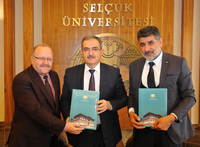 selcuk’ta-1.-konya-kitap-fuari-icin-protokol-imzalandi-(2).jpg