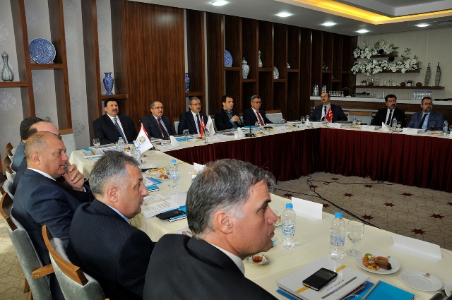 selcuk’ta-2017-2018-vizyon-belirleme-paydas-toplantisi-(1).jpg