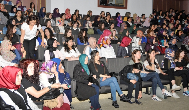 selcuk’ta-ebeler-gunu-kutlandi-(3).jpg