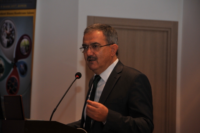 selcuk’ta-ilac-ve-asi-calistayi-gerceklestirildi-(1).jpg