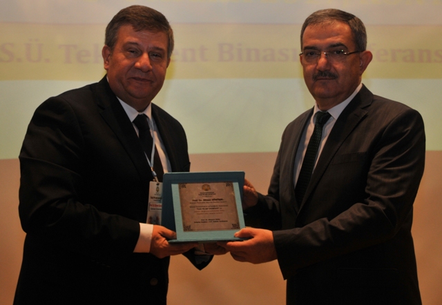 selcuk’ta-ilac-ve-asi-calistayi-gerceklestirildi-(3).jpg