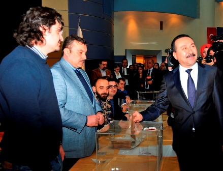 selcuk’ta-rektor-adayi-belirleme-secimleri-basladi-(3).jpg