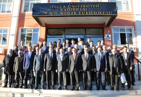 selcuk’ta-yonetim-kurulu-ve-senato,-kadinhani’nda-bulustu-(2).jpg