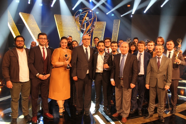 selcuk-iletisim,-onemli-basarilara-imza-atiyor-(4).jpg
