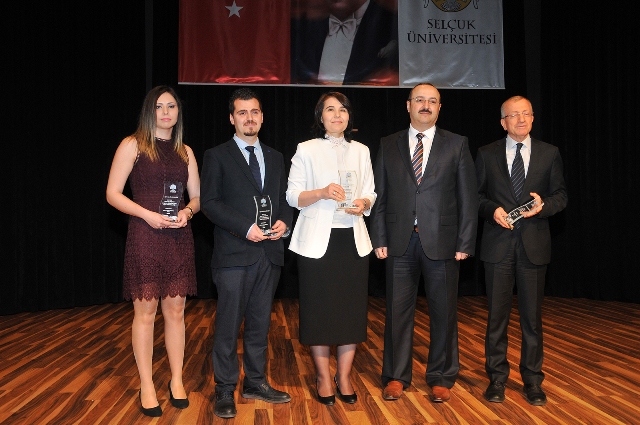 selcuk-tip’ta-14-mart-tip-bayrami-kutlandi-(14).jpg